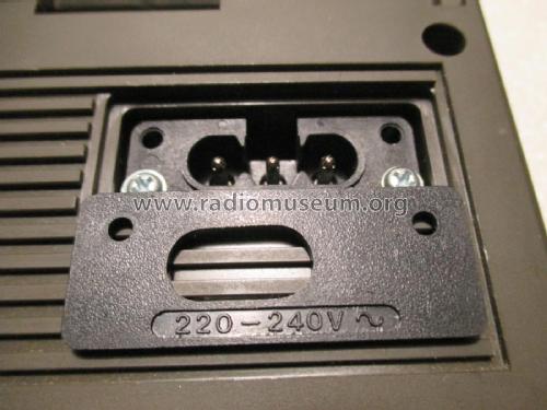 Portable D2000 /00; Philips - Österreich (ID = 2445668) Radio