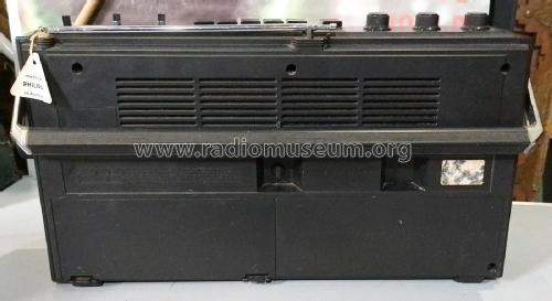 Spatial Stereo D8212 /15; Philips - Österreich (ID = 3167854) Radio