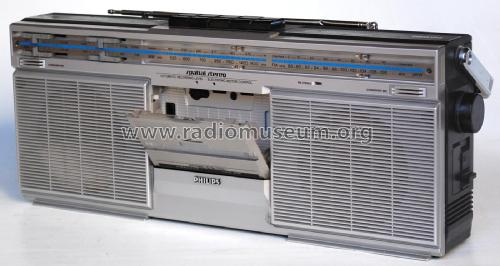 Stereo-Hit D8110 /00; Philips - Österreich (ID = 2372989) Radio