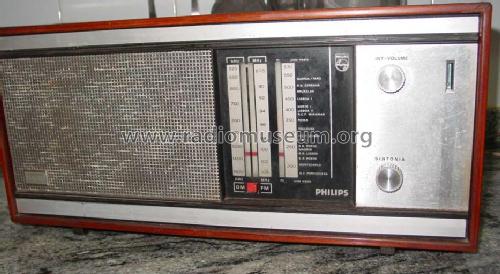 19RB370 /35; Philips Portugal (ID = 1106009) Radio