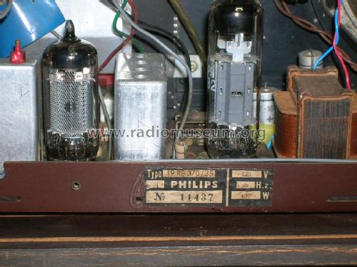 19RB370 /35; Philips Portugal (ID = 2283839) Radio