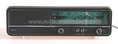 19RB244 /00 /22; Philips Italy; (ID = 989184) Radio