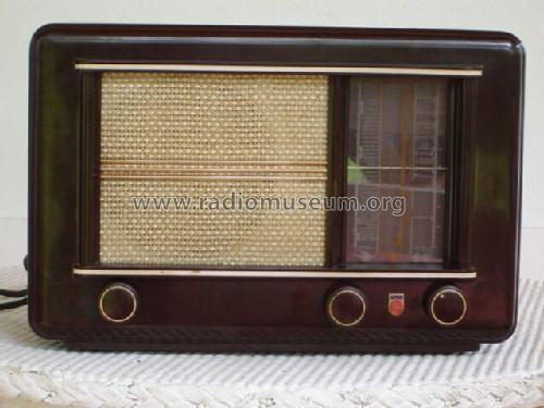 493A; Philips Radios - (ID = 630828) Radio