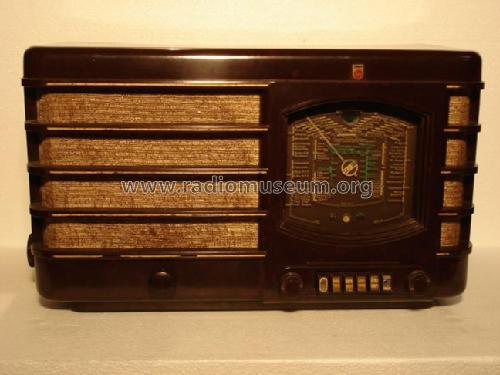 555A; Philips Radios - (ID = 351260) Radio