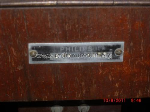 674A; Philips Radios - (ID = 1038640) Radio