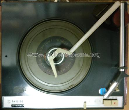Automatic Plattenwechsler 22GC035 /97; Philips Radios - (ID = 2345043) R-Player
