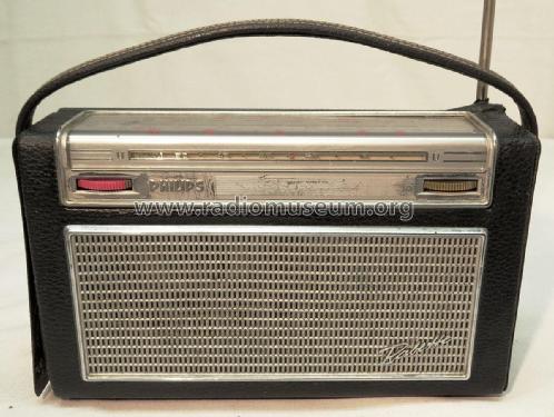 Babette L4D32T; Philips Radios - (ID = 2700060) Radio