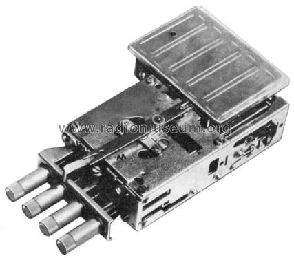 Drucktastensatz -4 fach - A3 687 77 für UHF Kanalwähler HA 362 58; Philips Radios - (ID = 1895648) mod-past25