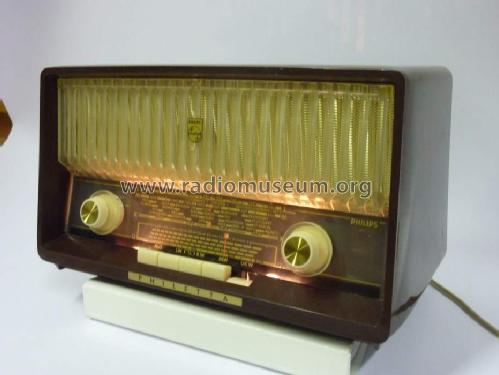 Philetta B2D33A; Philips Radios - (ID = 895426) Radio
