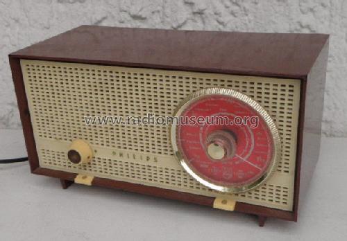 Philitina II B1D02A/00; Philips Radios - (ID = 1545492) Radio