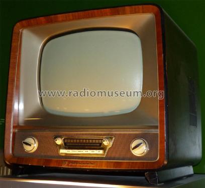 Raffael L 17TD230A; Philips Radios - (ID = 1925638) Televisión