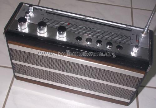 Tornado de Luxe 22RL380/01Z; Philips Radios - (ID = 323662) Radio