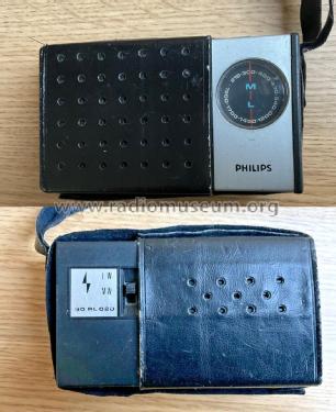 90RL020; Philips, Singapore (ID = 2905071) Radio