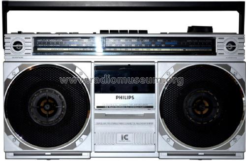 Stereo Radio Cassette Recorder D8120 /02; Philips, Singapore (ID = 2052869) Radio