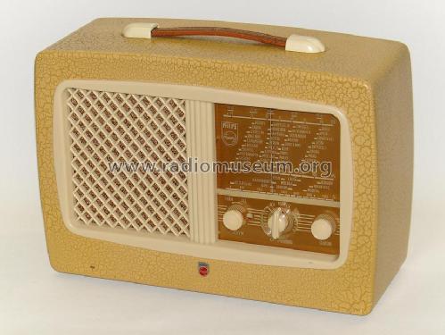 LS412UB; Philips, Svenska AB, (ID = 702905) Radio