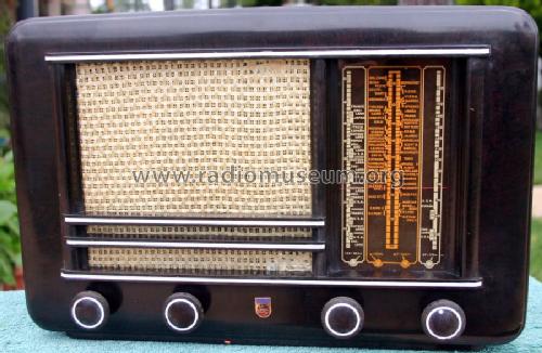 493AN ; Philips USA (ID = 957763) Radio