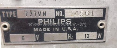 737VN; Philips USA (ID = 2601800) Radio