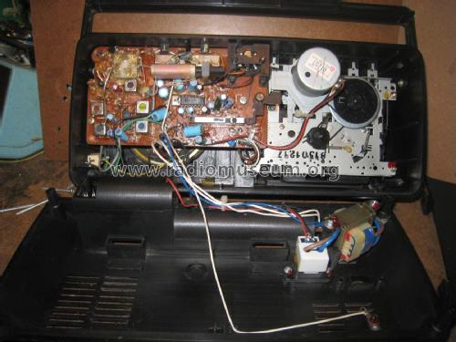 FM/MW Cassette Recorder NR1002/08; Phonola SA, FIMI; (ID = 1986631) Radio