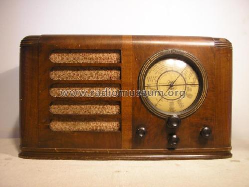 195 ; Pilot Electric Mfg. (ID = 1261486) Radio