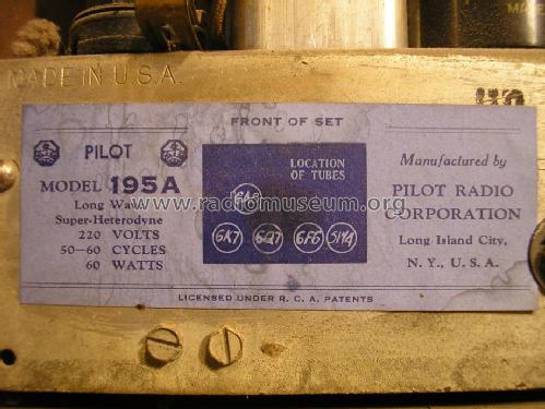 195 ; Pilot Electric Mfg. (ID = 1322426) Radio