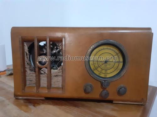 293 ; Pilot Electric Mfg. (ID = 2948105) Radio