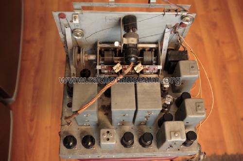 FM-200 Phono ; Pilot Electric Mfg. (ID = 866651) Radio