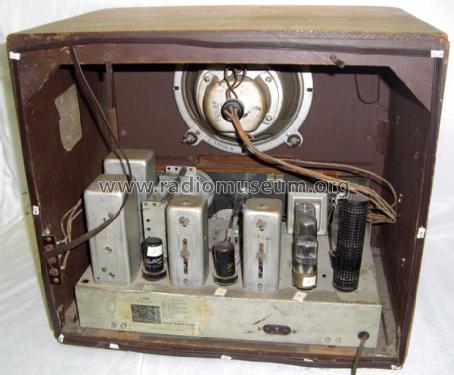 T-1360 ; Pilot Electric Mfg. (ID = 912334) Radio