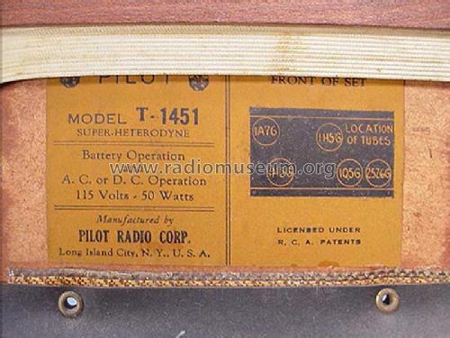 T-1451 ; Pilot Electric Mfg. (ID = 246124) Radio