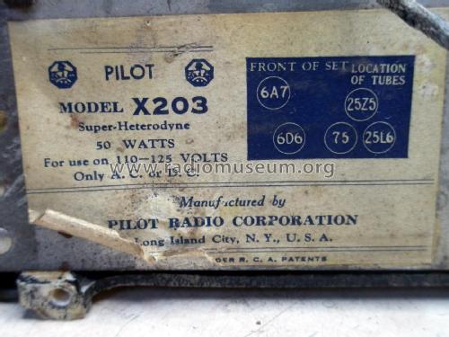 X-203 ; Pilot Electric Mfg. (ID = 2377404) Radio