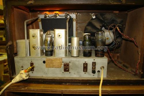 SH545; Pilot Radio Ltd.; (ID = 1846982) Radio