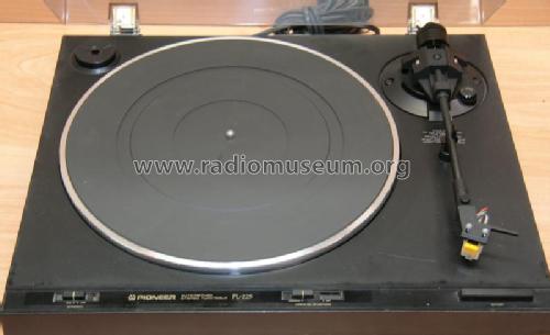 Auto-Return Stereo Turntable PL-225; Pioneer Corporation; (ID = 2168508) Reg-Riprod