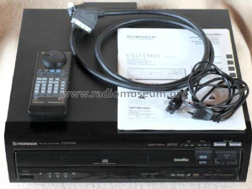 CD CDV LD Player CLD-D925; Pioneer Corporation; (ID = 1680971) Reg-Riprod