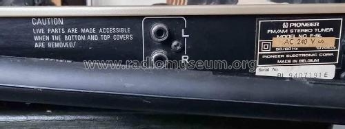FM/AM Stereo Tuner F-5L; Pioneer Corporation; (ID = 2889799) Radio