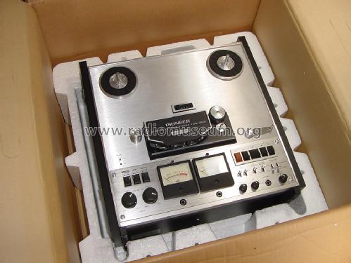 3-Motor 3-Head Stereo Tape Deck RT1050 R-Player Pioneer Corporation;