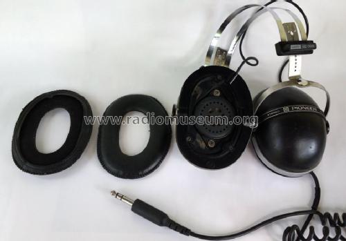 SE-305; Pioneer Corporation; (ID = 1705880) Speaker-P