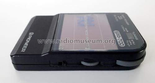 Solar AM/FM Receiver SPR-700; Pioneer Corporation; (ID = 3120477) Radio