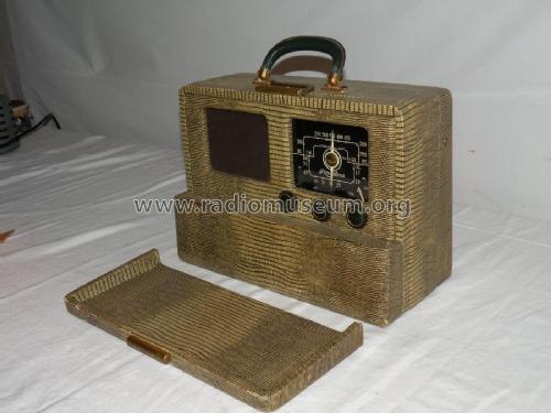 Trav-ler 50; Pizon Bros JMP; (ID = 2082300) Radio