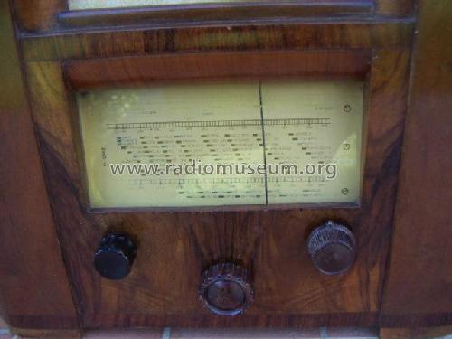 P15; Pope Radio - S.I.P.A (ID = 1795037) Radio