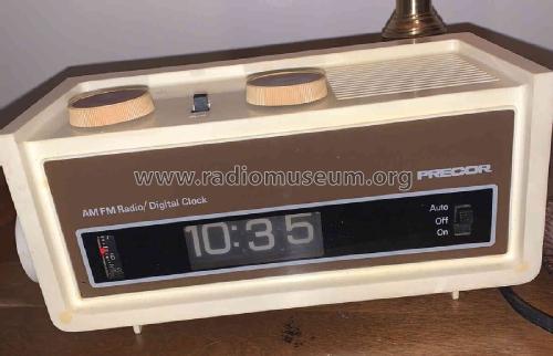 AM/FM Radio / Digital Clock 945; Precor Panorama (ID = 2995606) Radio