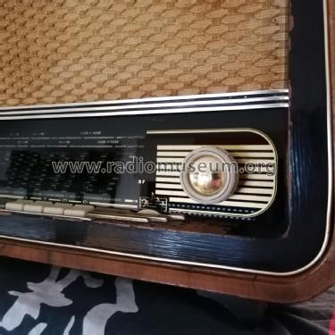 B7; Pupin, Belgrad (ID = 2603742) Radio