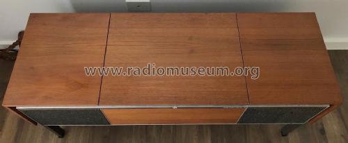 Modern Furniture 552 SR552; Pye Industries Ltd (ID = 2292904) Radio