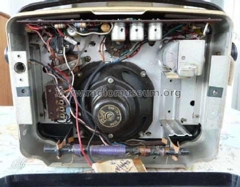 Q5; Pye Ltd., Radio (ID = 2157272) Radio