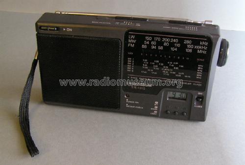 9 Band Transistor Radio TR 1015; QUELLE GmbH (ID = 576799) Radio