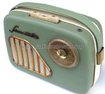 Simonetta-MW/LW/KW-Transistoren-Koffer K-799 ; QUELLE GmbH (ID = 1692952) Radio