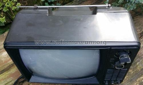 Universum - 31cm-Fernseh-Portable SK3235A - 025-9184; QUELLE GmbH (ID = 1853102) Television