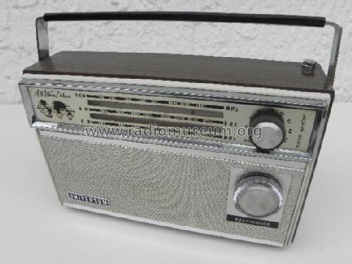 Universum All Wave de Luxe Bestell Nr. 09832 Japan 704; QUELLE GmbH (ID = 806162) Radio