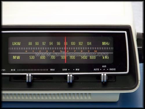 Universum Clock Radio W2720 Best. Nr. 000.283-2; QUELLE GmbH (ID = 783674) Radio