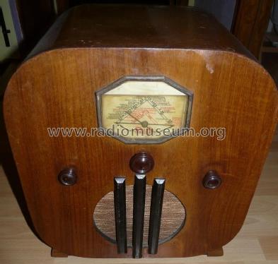 660; RR Radio R.R. Radio; (ID = 1741050) Radio