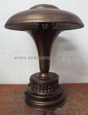 500 ; Radio Lamp Company; (ID = 1656708) Radio