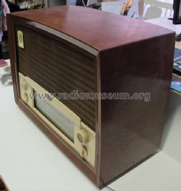 218AC; Radio Rentals; (ID = 1715304) Radio